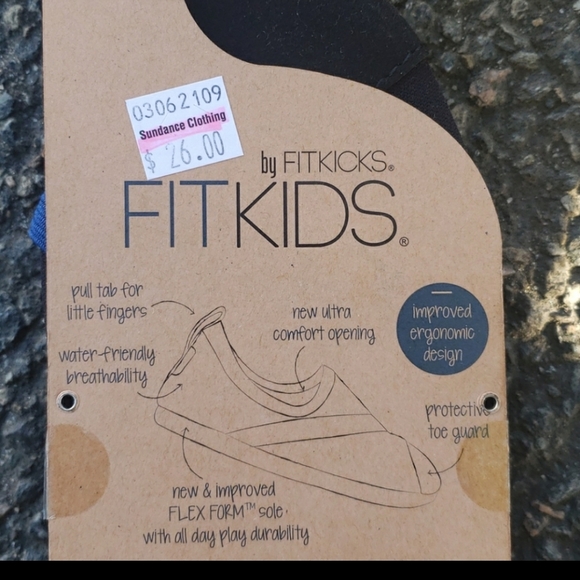 Fit Kids Swim Shoes - Picture 10 of 10
